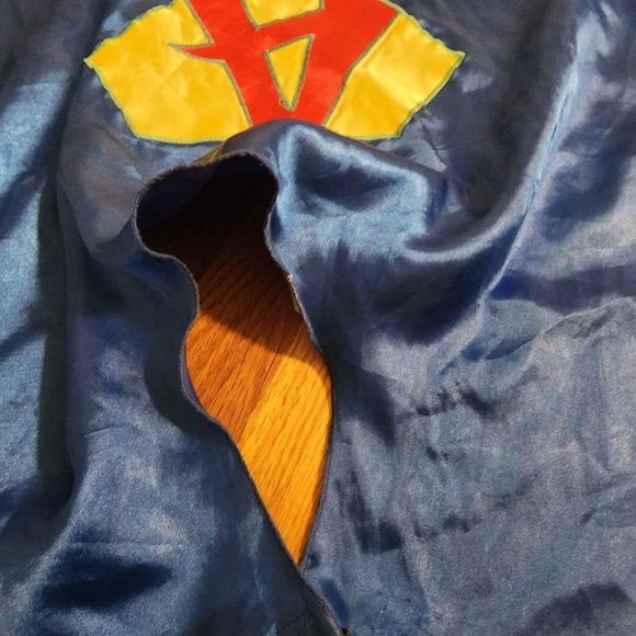AVENGERS CAPE Halloween Costume ACCESSORY Royal Blue With LOGO, ONESIZE FITS ALL - Picture 4 of 9